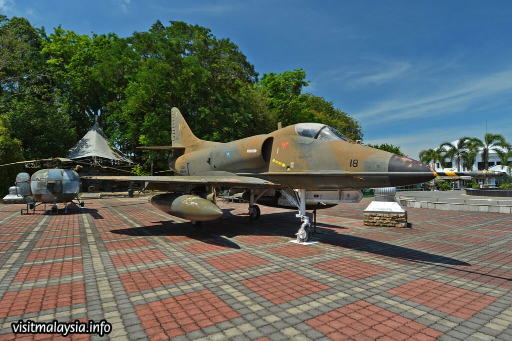 army-museum-jet